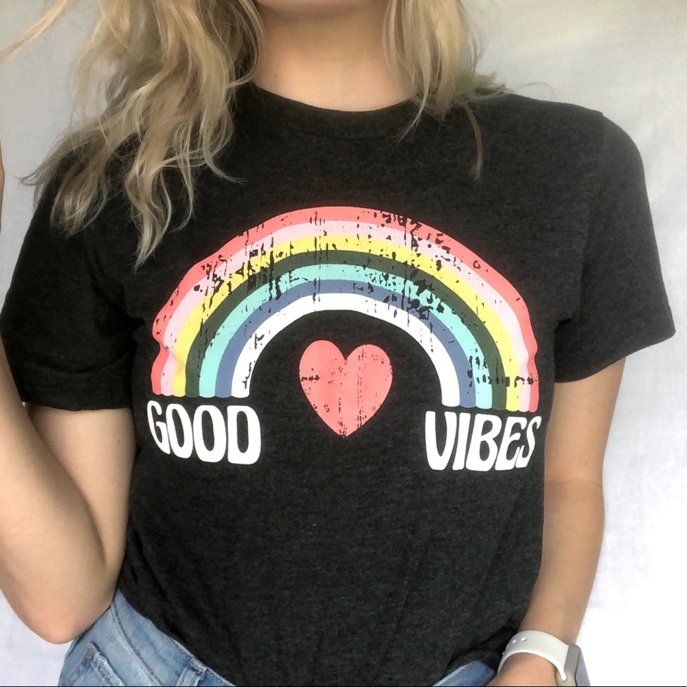 Good Vibes NWOT‎ Distressed Graphic Tee
